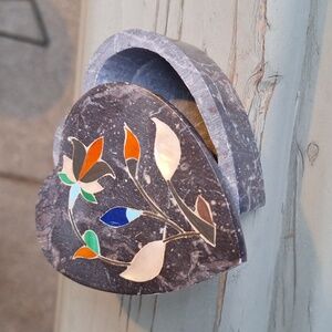 Vintage Inlay Carved Black Stone Heart Shaped Trinket Box Artisan Handmade